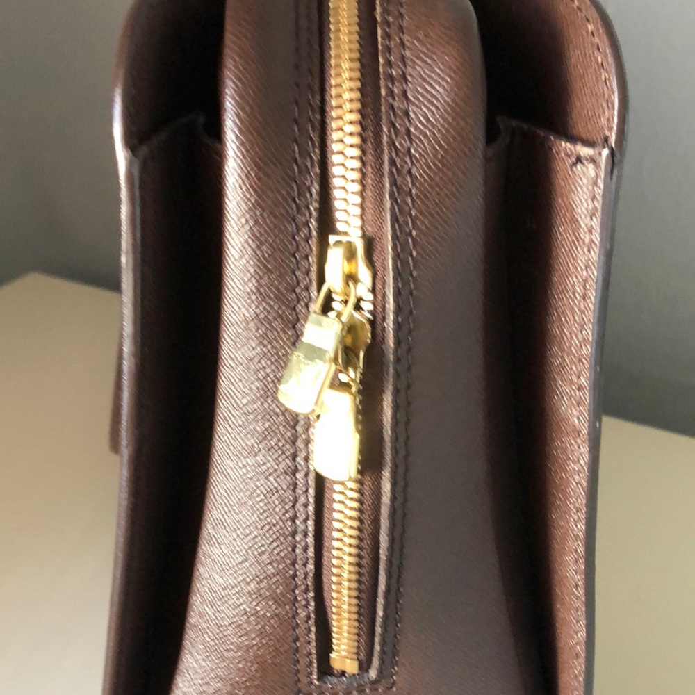 Handbag - Picture 3 of 4
